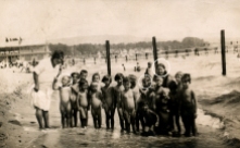 Детският плаж във Варна - 1935-36г.